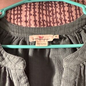 Vineyard Vines Green Top